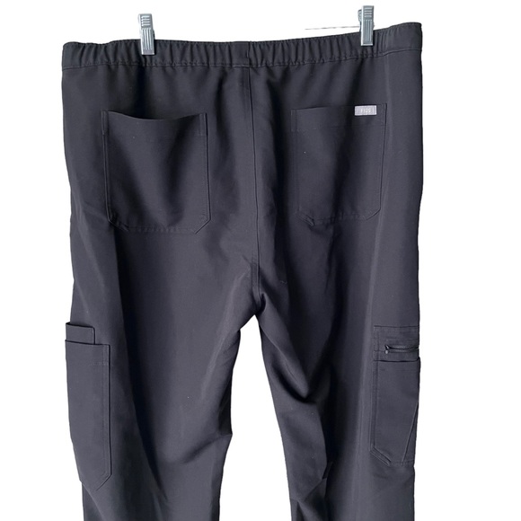 Figs Technical Collection Scrubs Set Top & Bottom Straight Leg Black XL - Picture 13 of 15